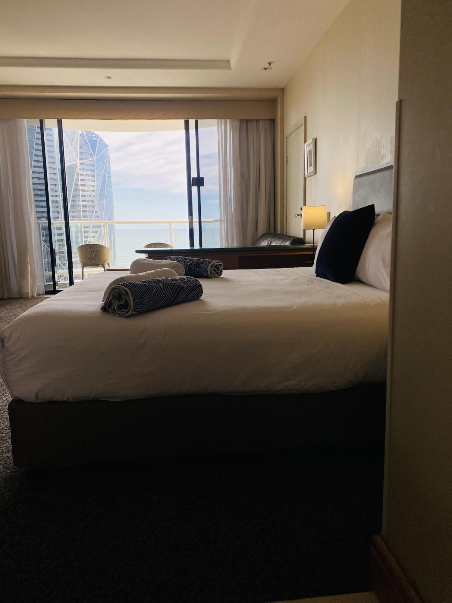 Ocean View Surfers Paradise Hotel Gold Coast