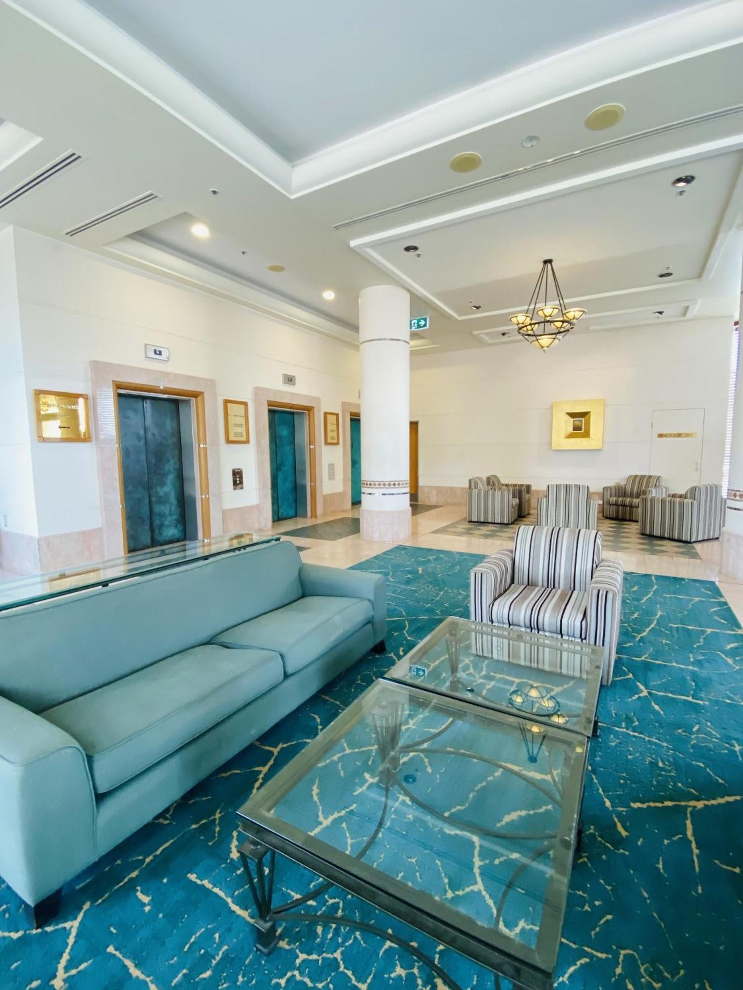 Hotel Ocean View Surfers Paradise 4*