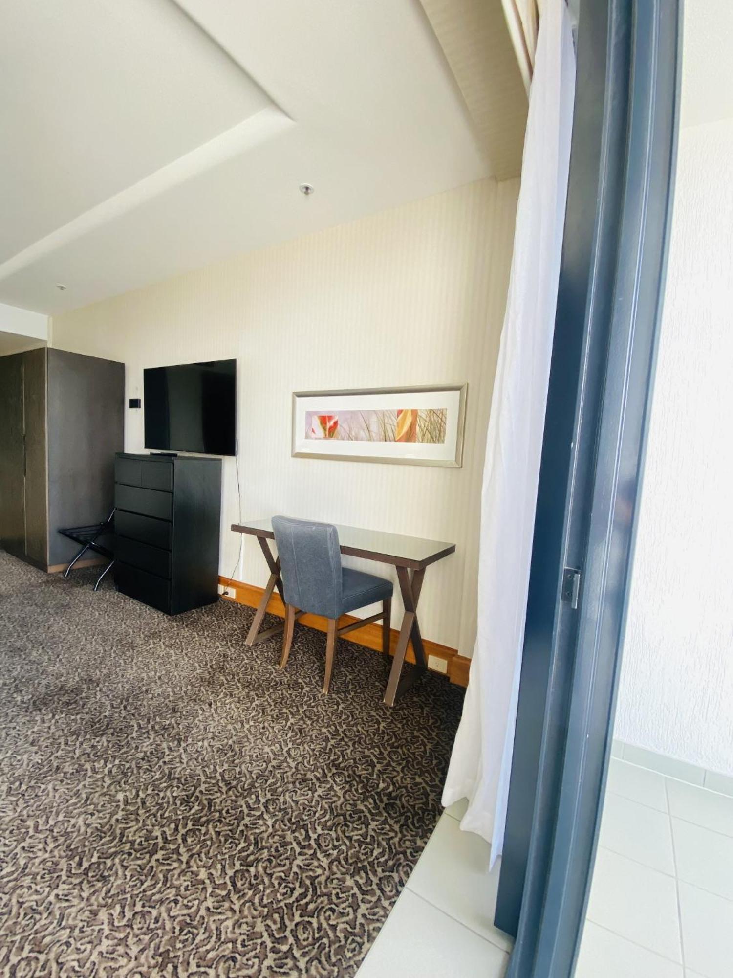 Ocean View Surfers Paradise 4*