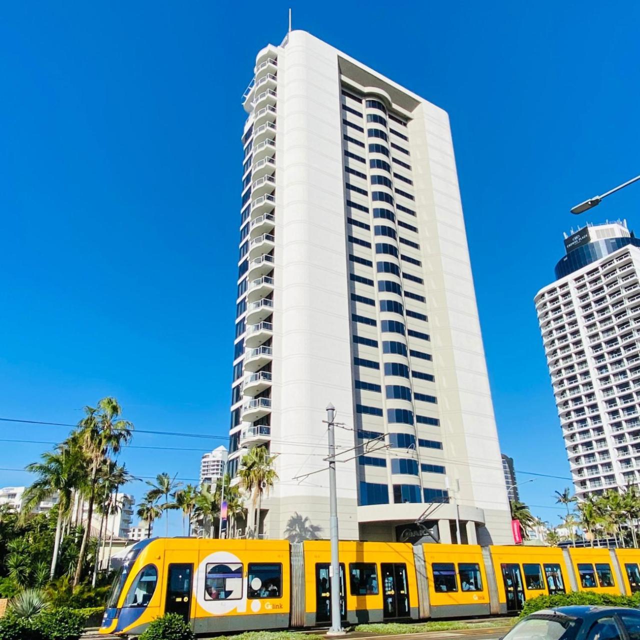 Ocean View Surfers Paradise 4*