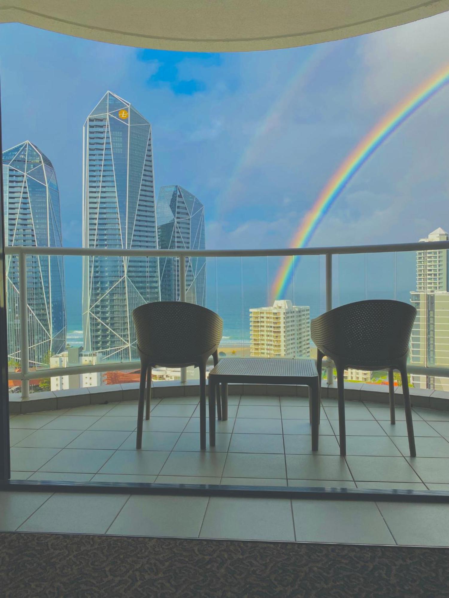 Ocean View Surfers Paradise Hotel 4*