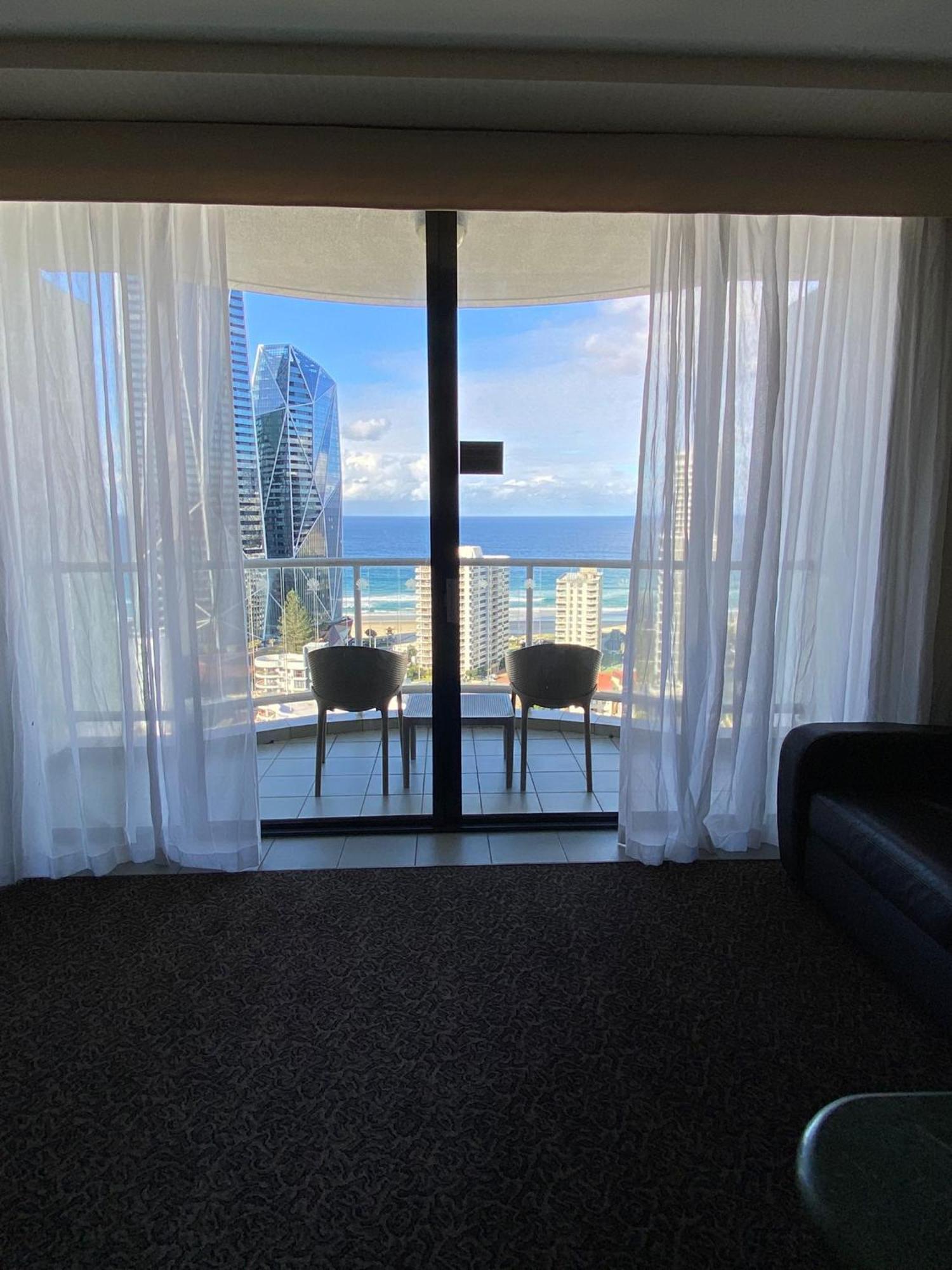 Ocean View Surfers Paradise Hotel 4*