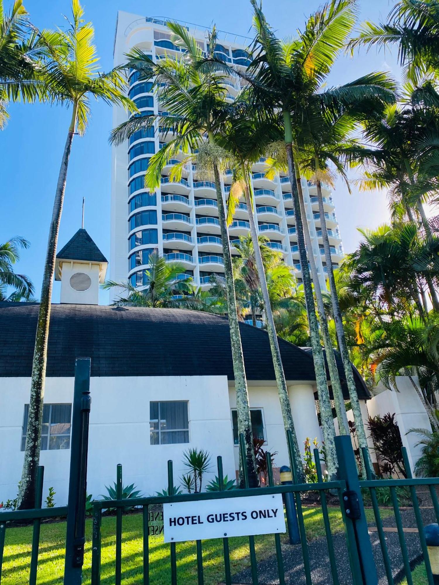 Hotel Ocean View Surfers Paradise 4*