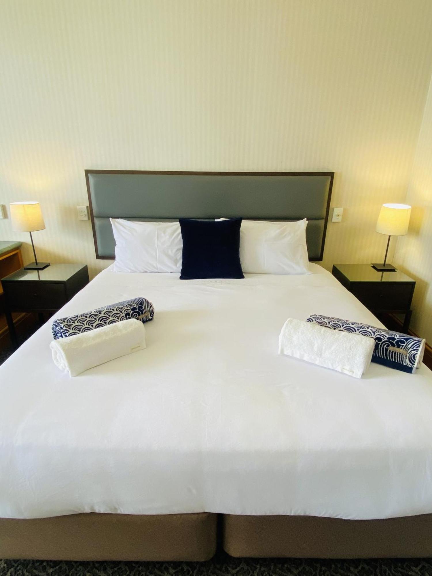 Ocean View Surfers Paradise Hotel Gold Coast