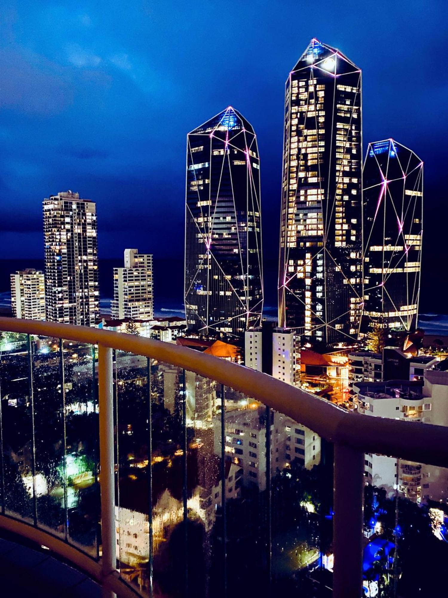 Ocean View Surfers Paradise 4*