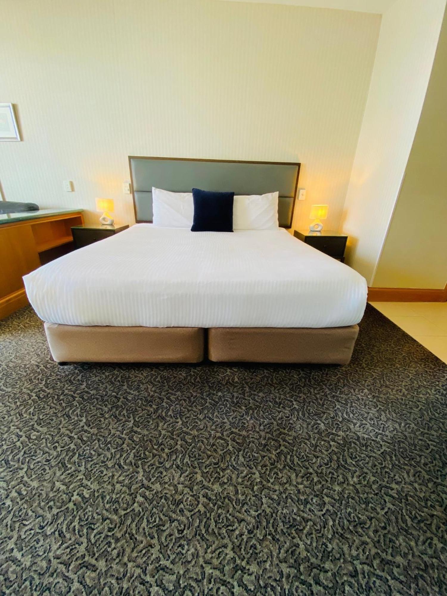 Hotel Ocean View Surfers Paradise - Free Parking 4*